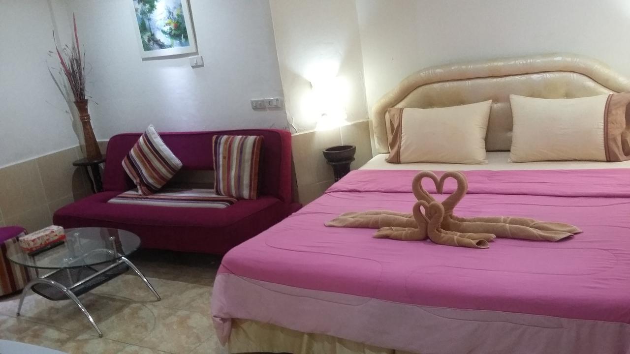 Jasmin Guest House Pattaya Eksteriør billede