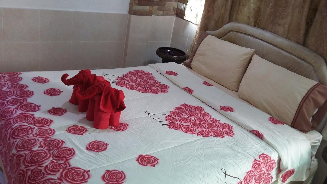 Jasmin Guest House Pattaya Eksteriør billede