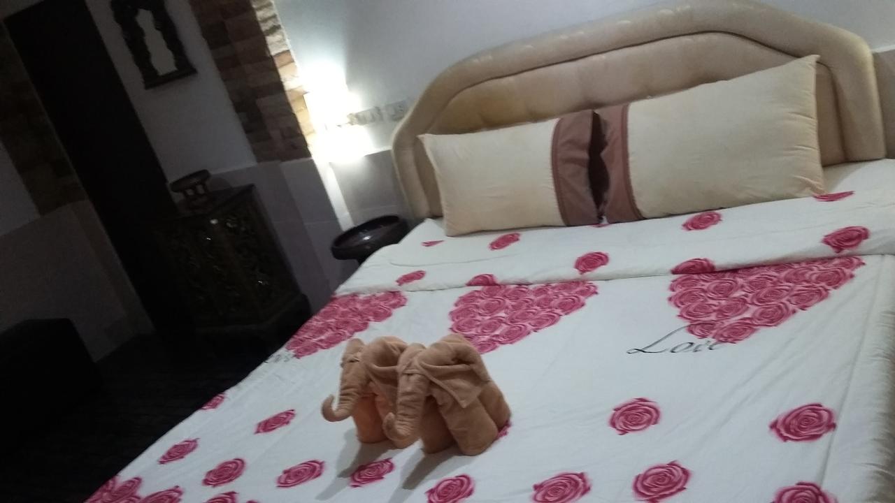 Jasmin Guest House Pattaya Eksteriør billede