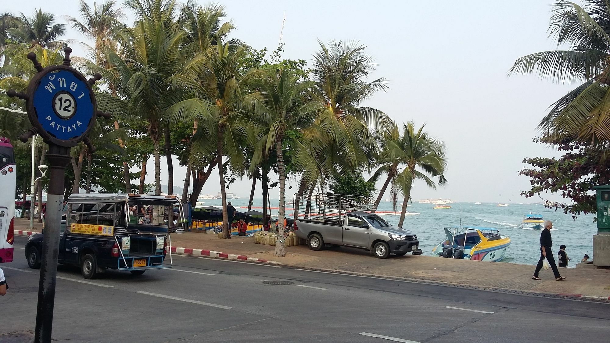 Jasmin Guest House Pattaya Eksteriør billede